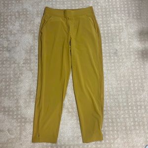 Athleta Textured Brooklyn Jogger
